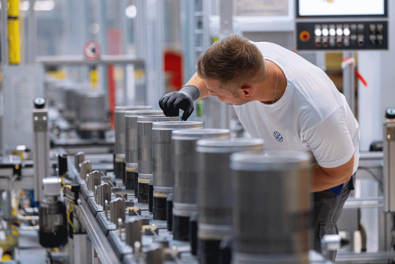 Les principaux fabricants chinois de piles au lithium primaires ont présenté leurs innovations à la Foire de Canton 2025